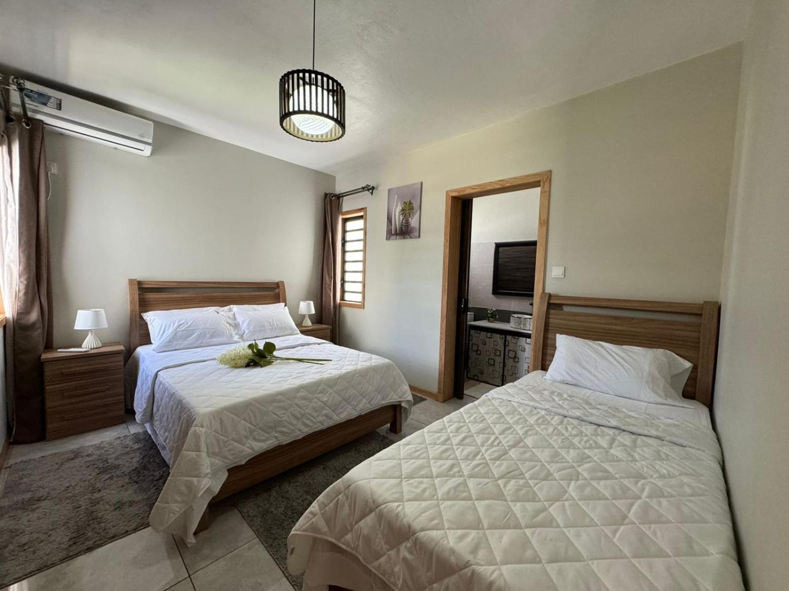 Coral Paradise Beach Villa E-05 Flic en Flac Bagian luar foto